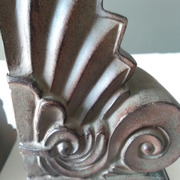 Corbel style bookends - Picture 6 of 11